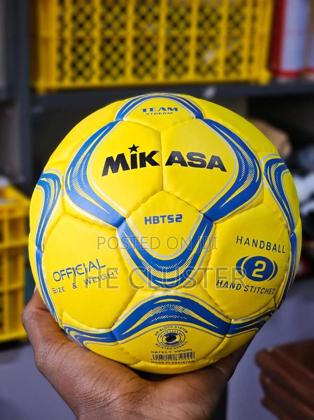 Handballs Mikasa 
Size 2 - main view