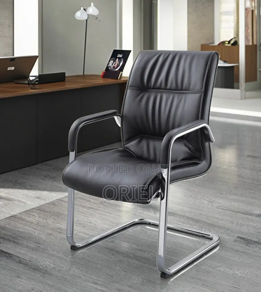 Office Chair; Soft-Cushioned Executive Leather Work Chair