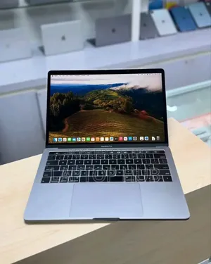 Laptop Apple MacBook 2019 16GB Intel Core I7 SSD 1T