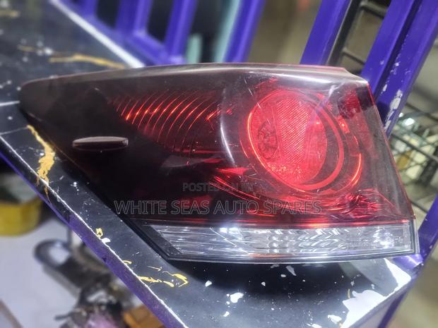 Toyota Crown Athlete Taillight - main view