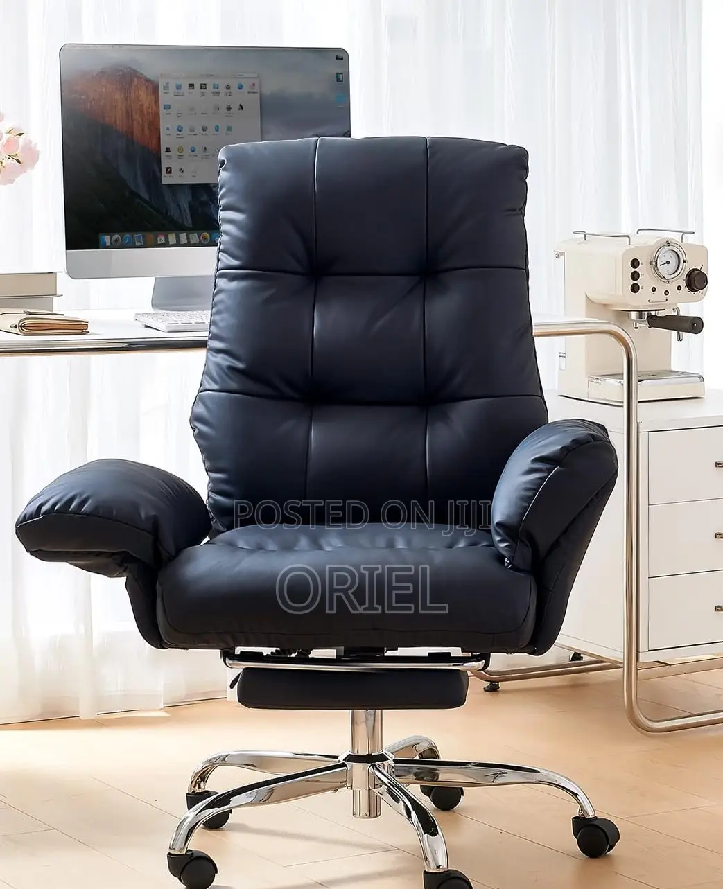 Executive Office Chair; Comfort-Focused Director’S Executive Chair