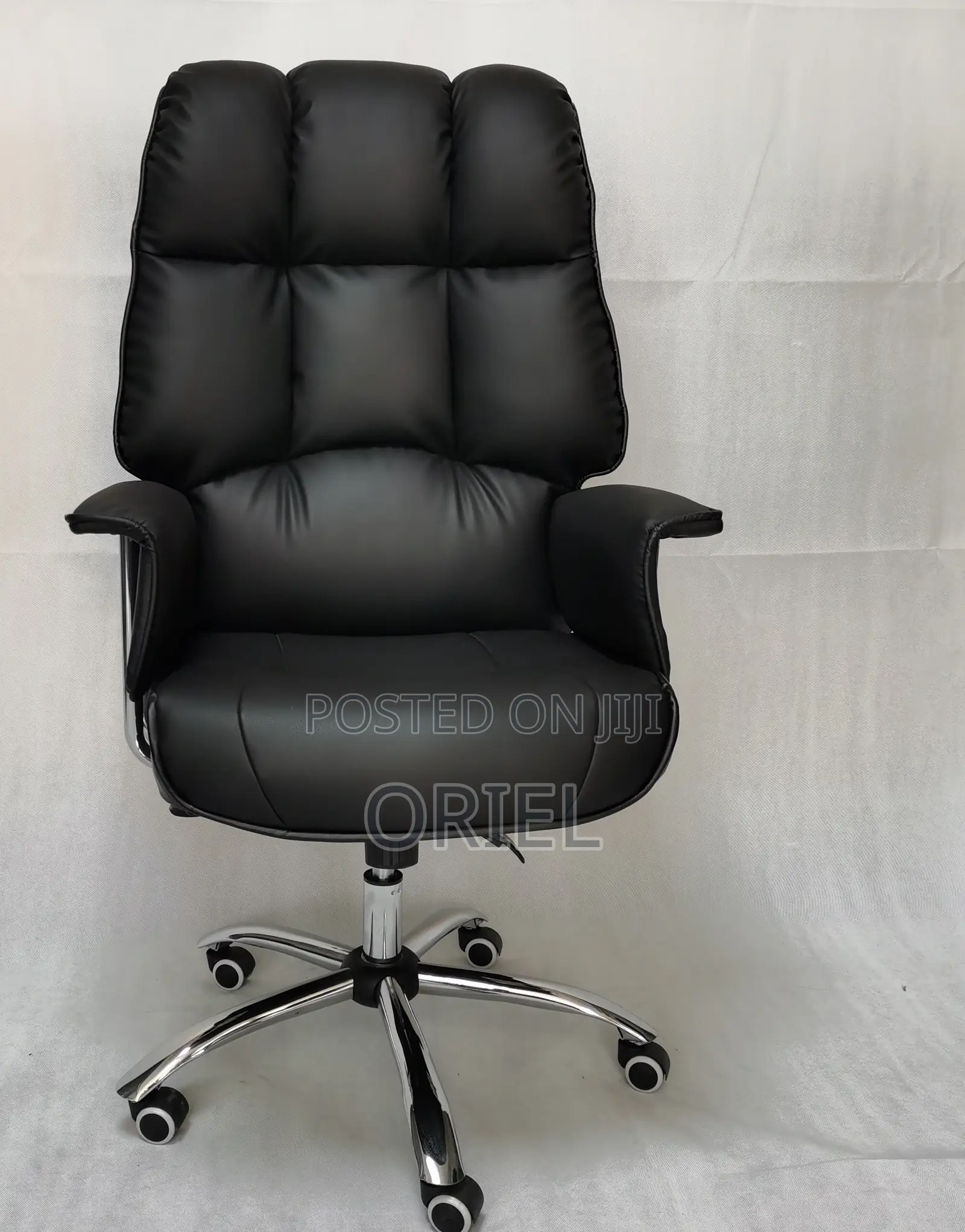 Executive Office Chair; Comfort-Focused Director’S Executive Chair