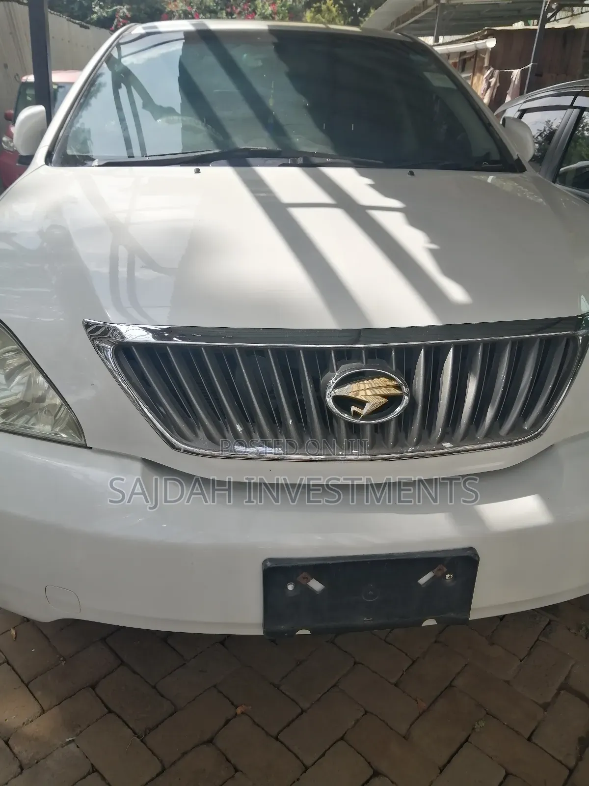 Toyota Harrier 240G 2009 White