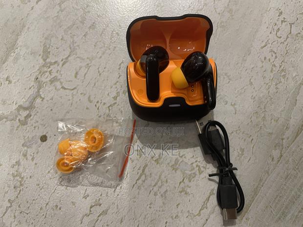 TWS Earbuds - thumbnail 3