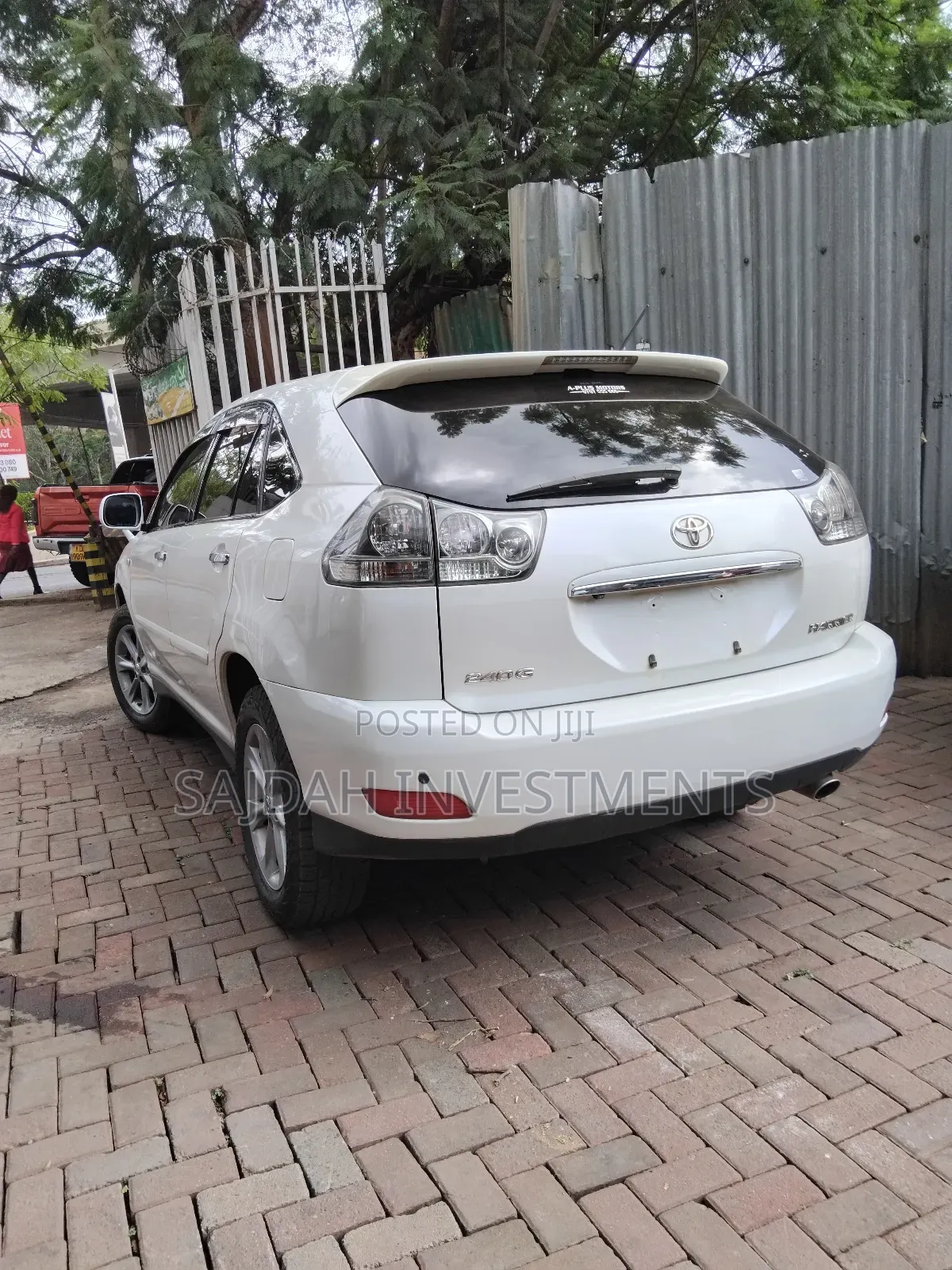 Toyota Harrier 240G 2009 White