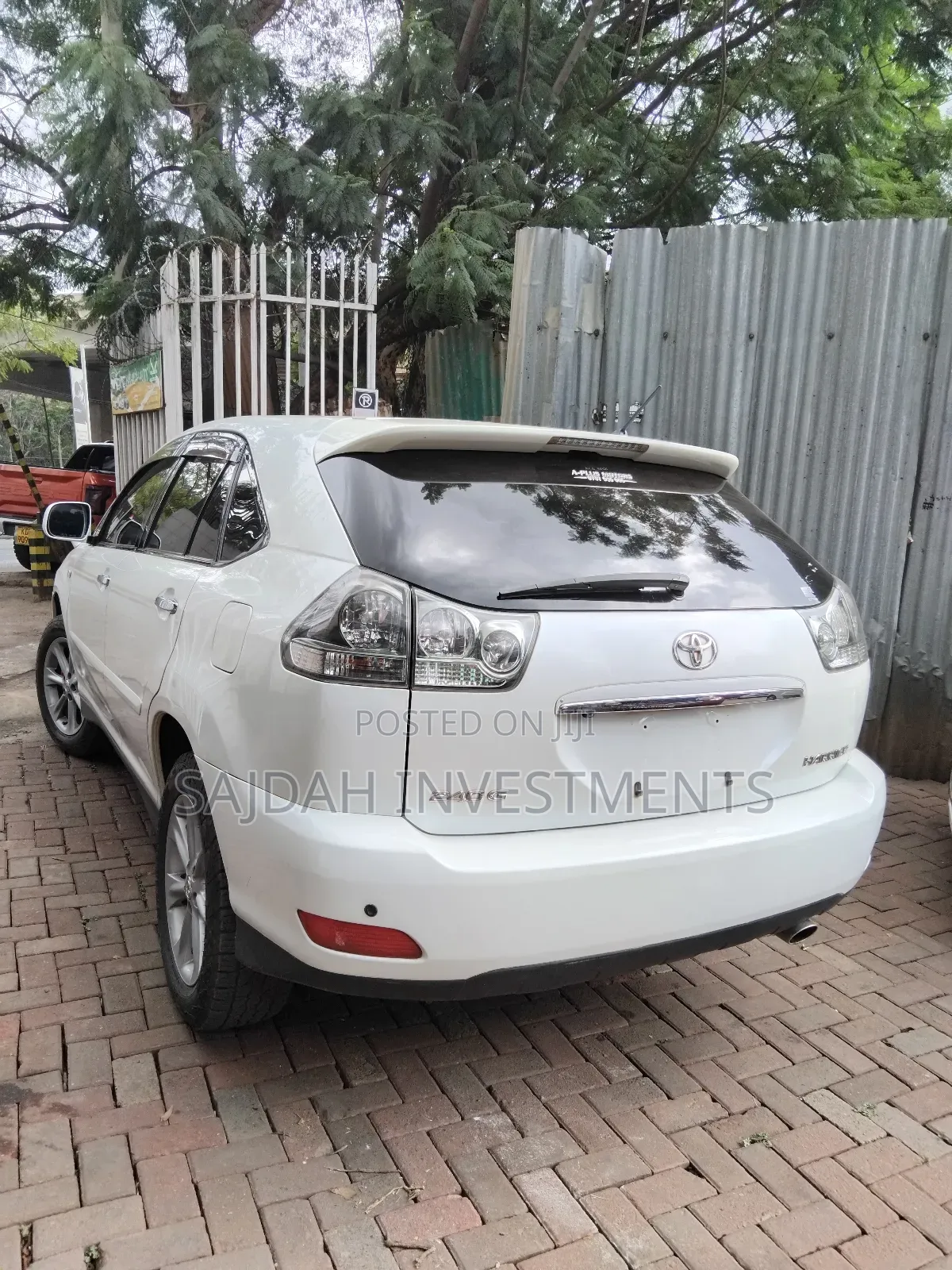 Toyota Harrier 240G 2009 White