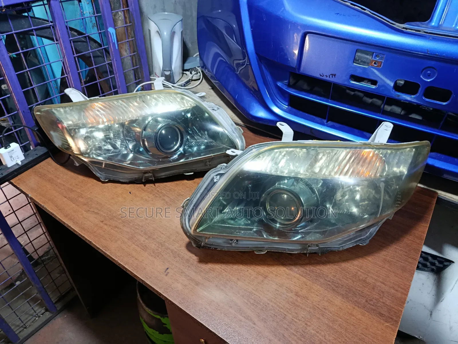 Fielder 141 Xenon Headlight