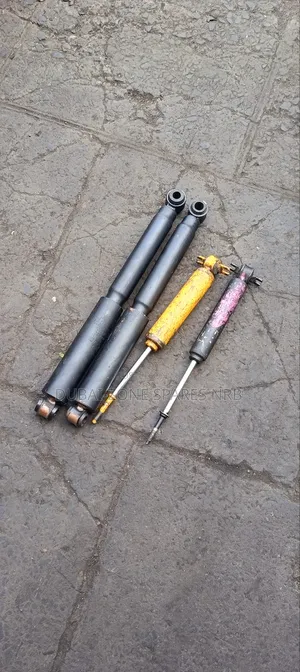 Front Shocks L200,Sahara,Hilux,Townace.