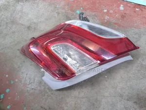 Toyota Vitz Jewela Taillight