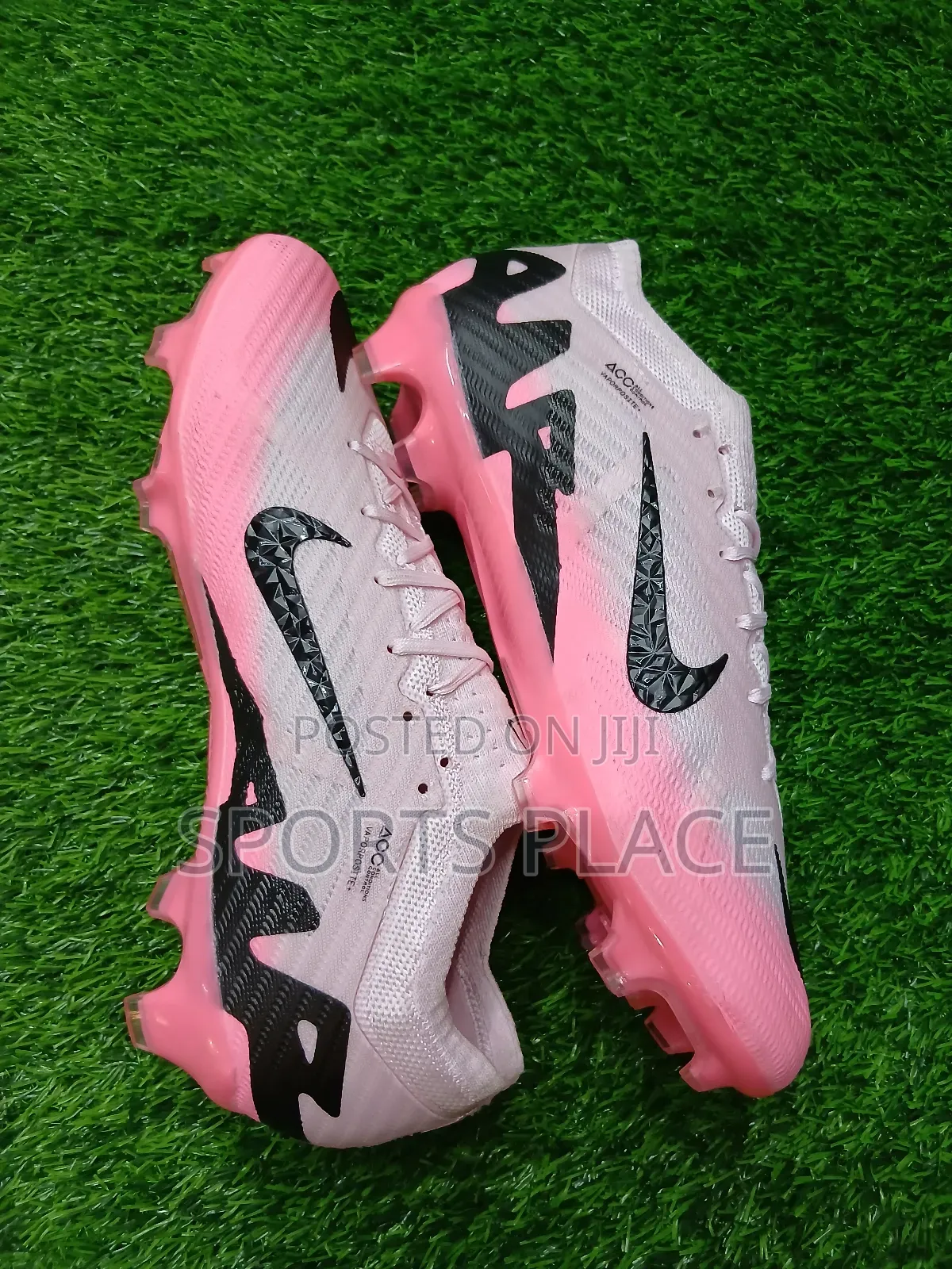 Vapor 15 Mad Brilliance Air Zoom Soccer Boots
