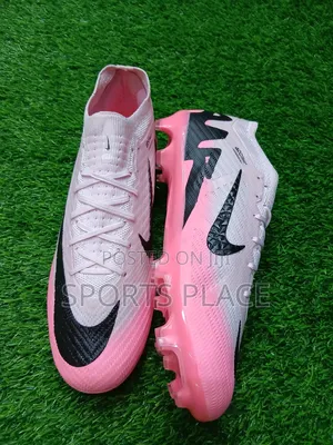 Vapor 15 Mad Brilliance Air Zoom Soccer Boots
