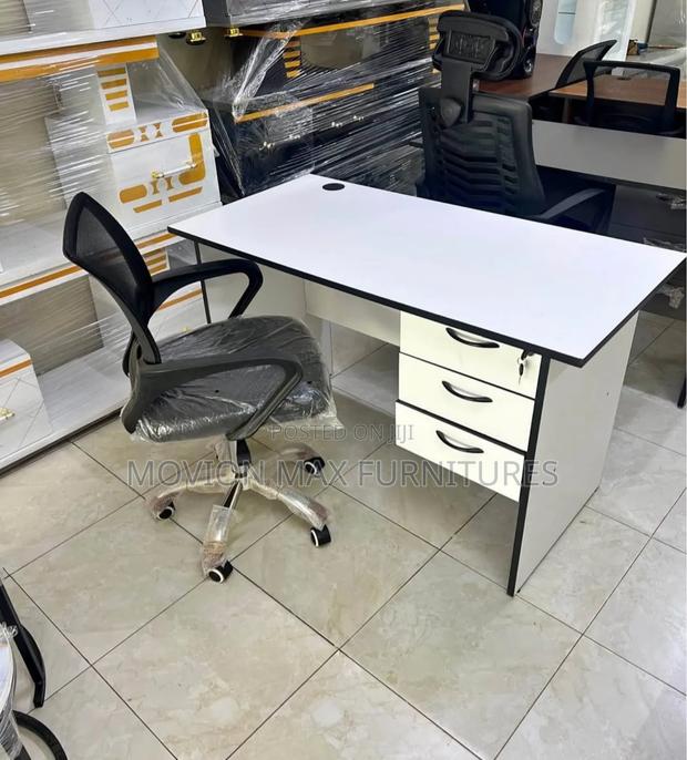 Unique Reception Desk 1.2m - main view