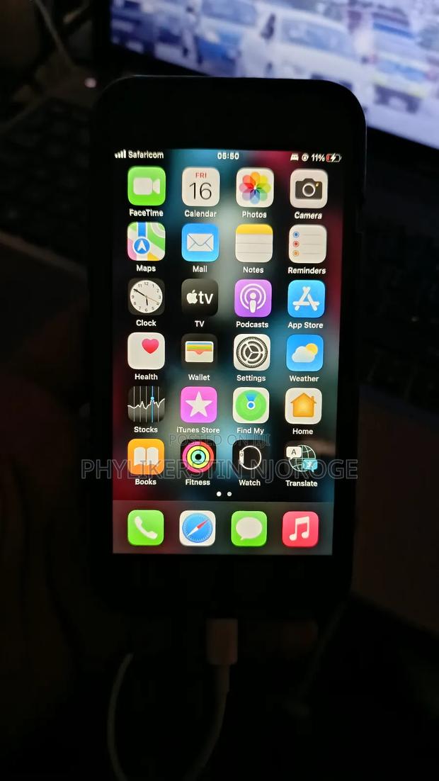 Apple iPhone 8 256 GB Gray - thumbnail 20