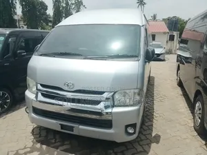 Toyota Grand HiAce 2019 Silver