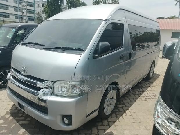 Toyota Grand HiAce 2019 Silver - thumbnail 5