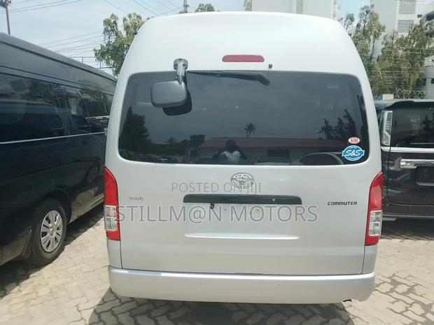 Toyota Grand HiAce 2019 Silver - thumbnail 10