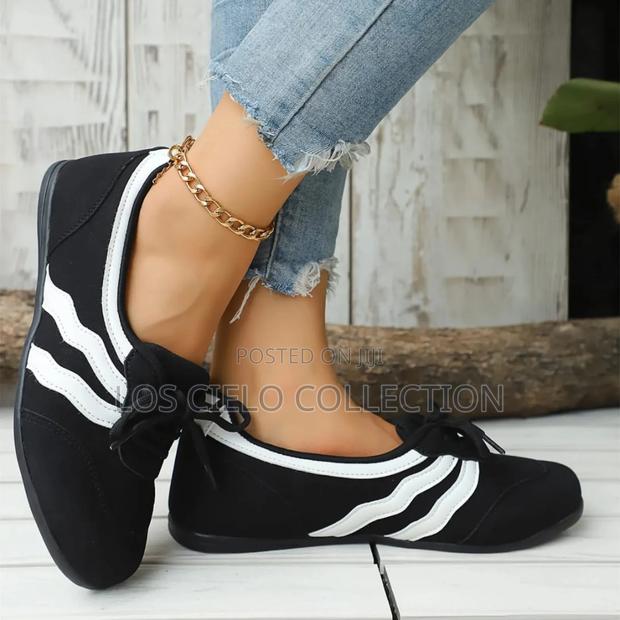 Ladies Striped Lace-Up Comfort Flats - thumbnail 3