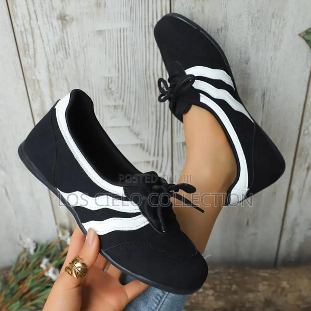 Ladies Striped Lace-Up Comfort Flats - thumbnail 6