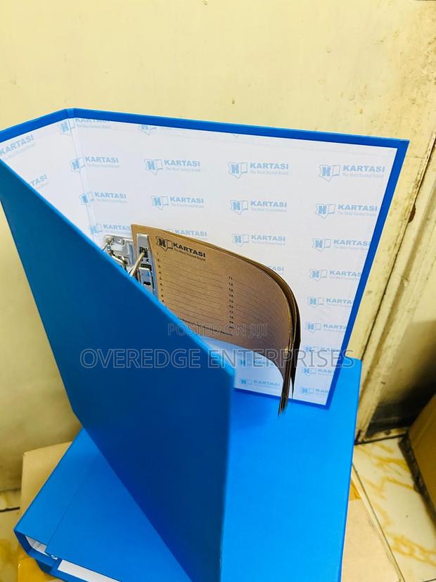 Sturdy and Durable Office Binders - main view