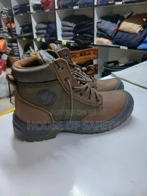 Oil Resistant Soles and Beathabl3 Upper Dakar Brown Bboot