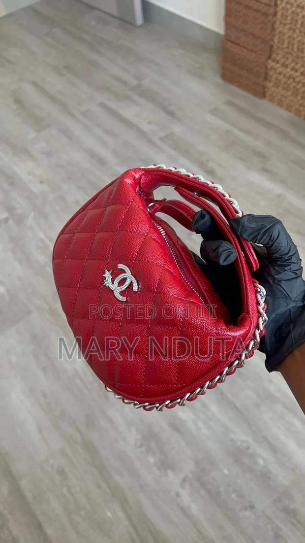 Mini Chanel - main view