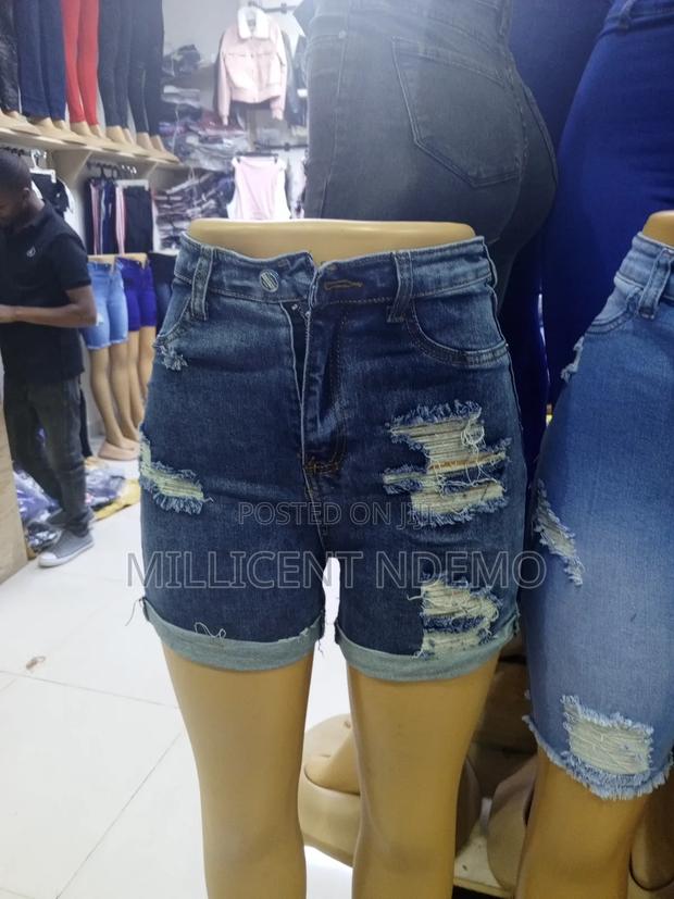 Ladies Shorts - thumbnail 3