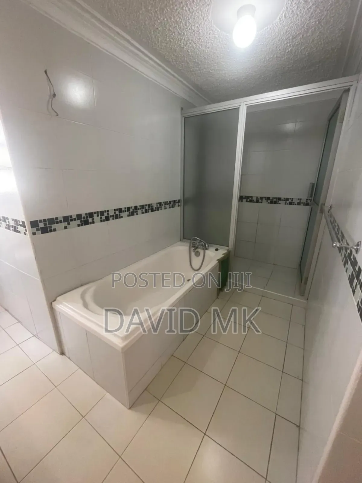 5bdrm Mansion in Membley for rent