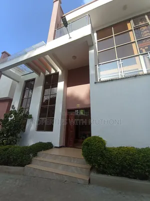 5bdrm Villa in Muthangari for sale