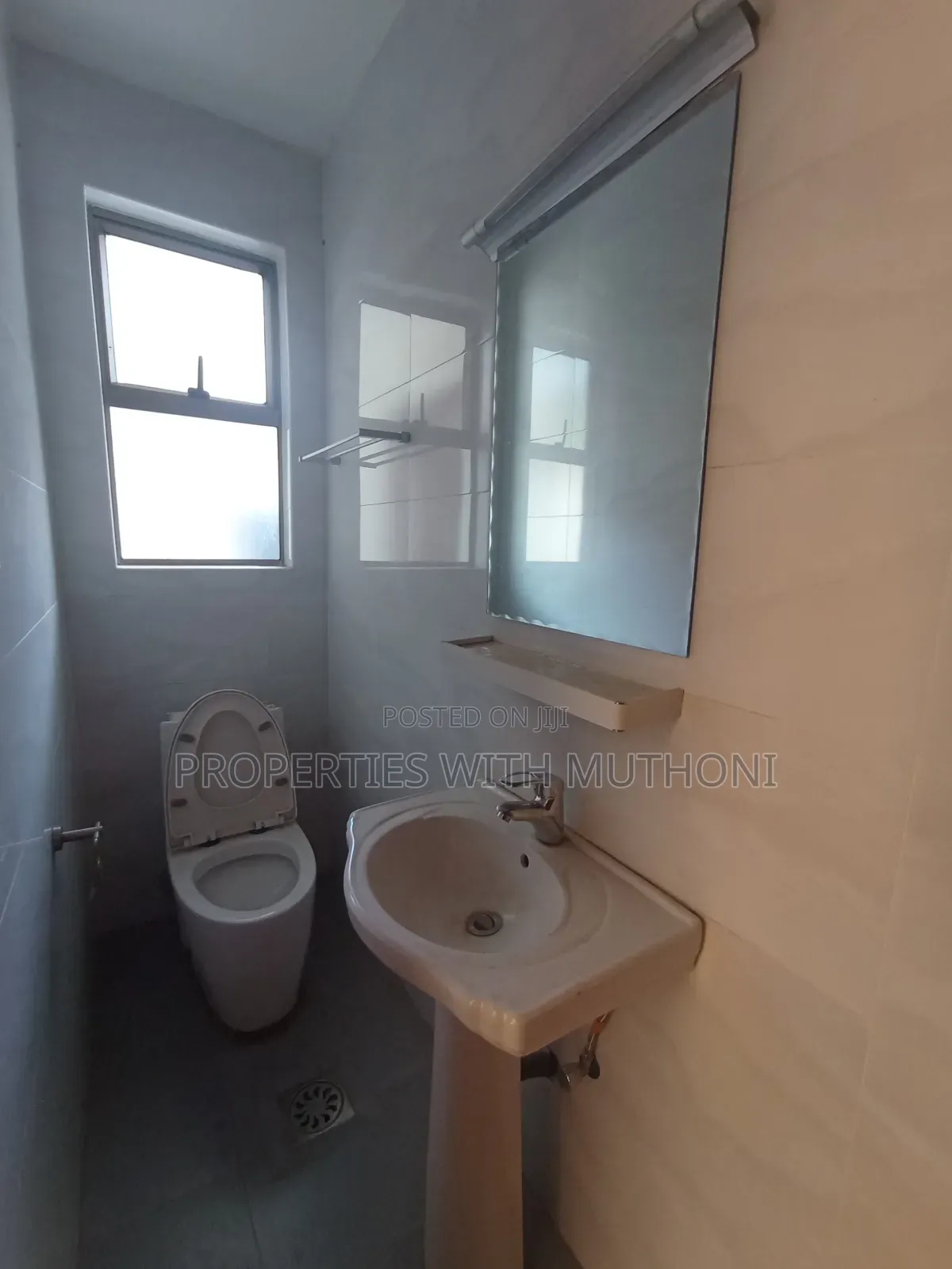5bdrm Villa in Muthangari for sale