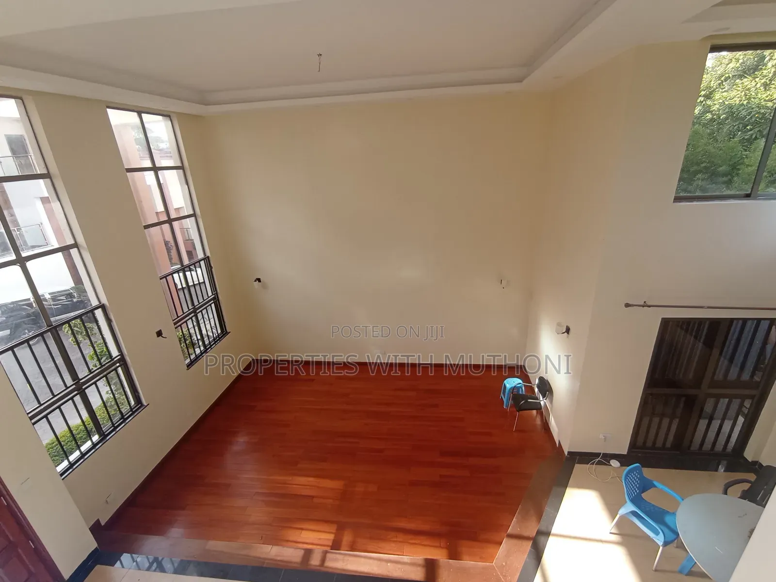 5bdrm Villa in Muthangari for sale