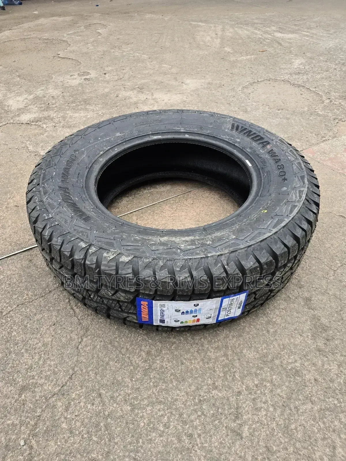 235 /70 R16 Winda Tyres (All Terrein).