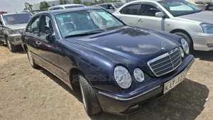 Mercedes-Benz E200 1999 Black