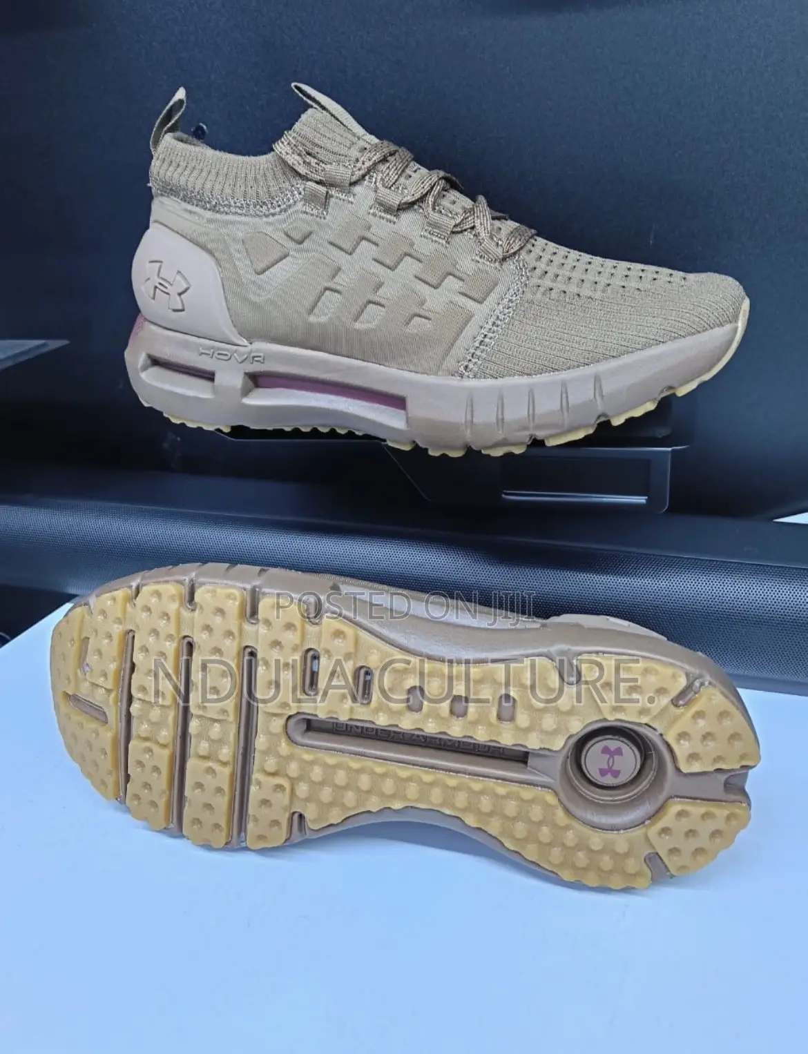 Under Armour Hike Master