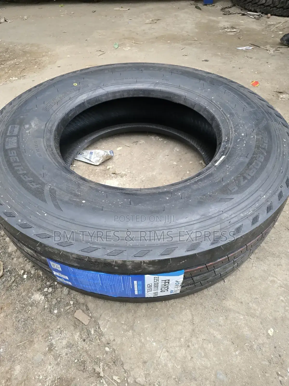 225 /80 R17. 5 Fortune Tyres (Commercial)