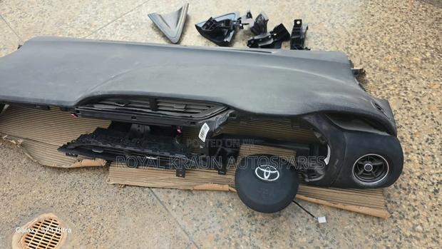 Vitz 2018 Dashboard/ Steering Airbags - thumbnail 2