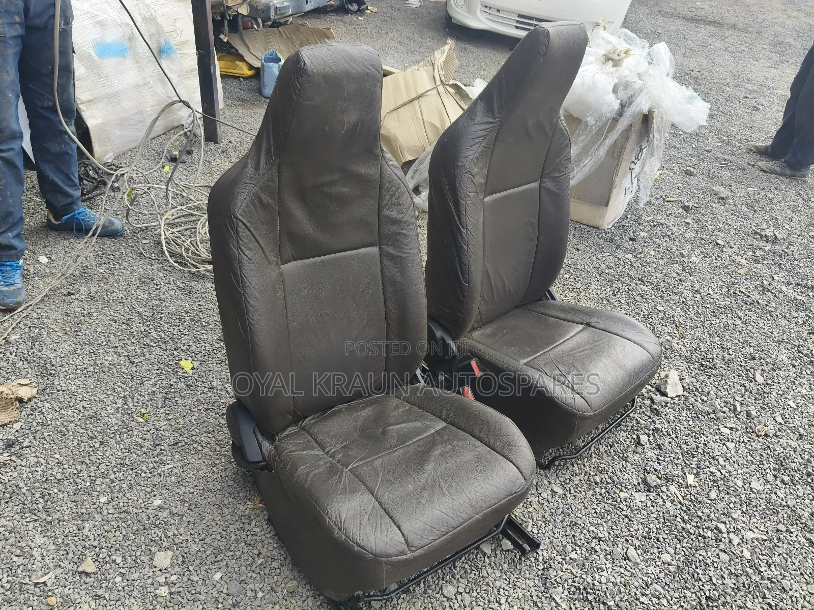 Suzuki Alto Front Seats