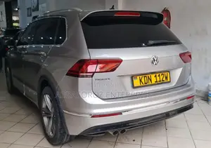 Volkswagen Tiguan 2018 Gray