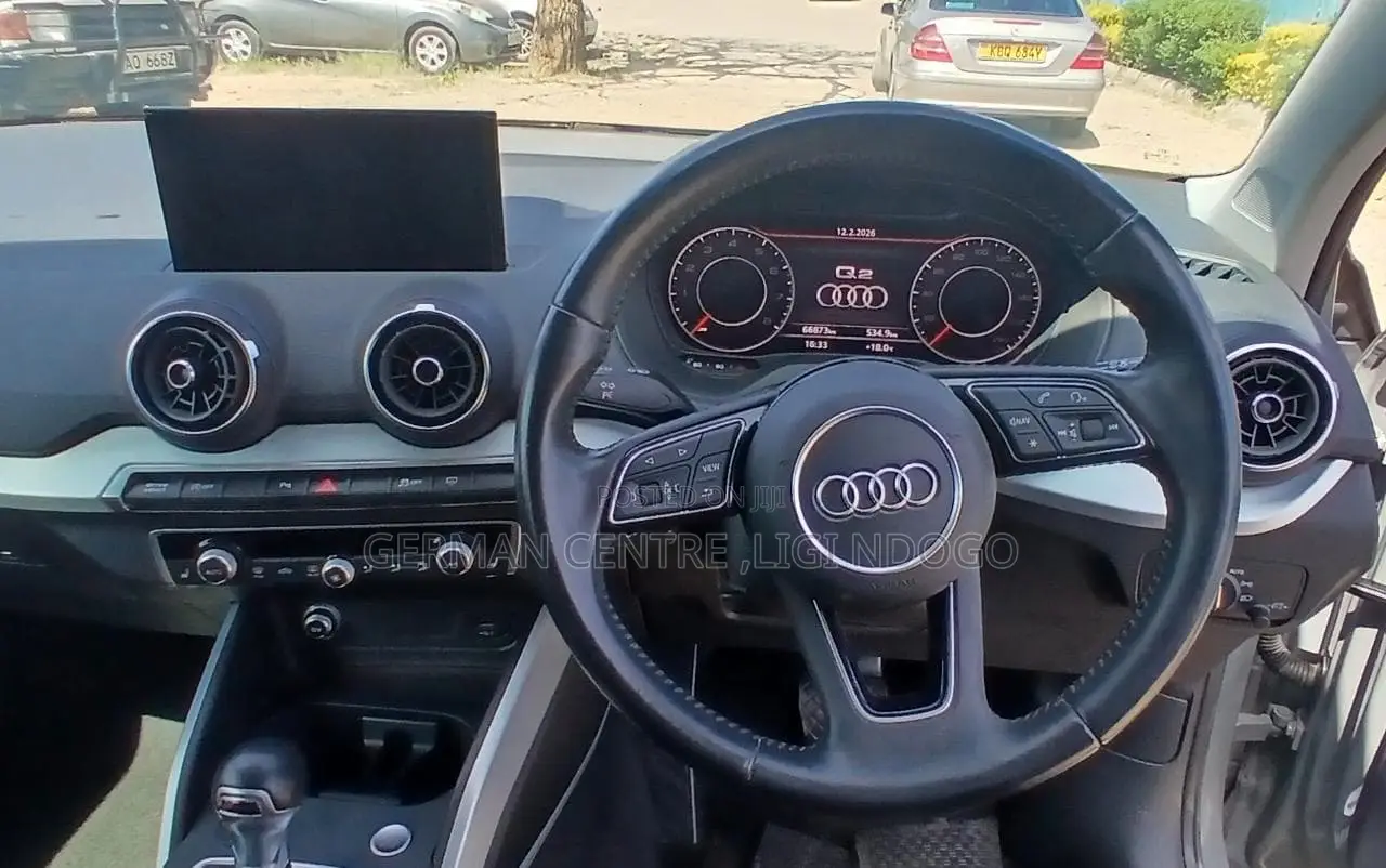 Audi Q2 2019 Gray