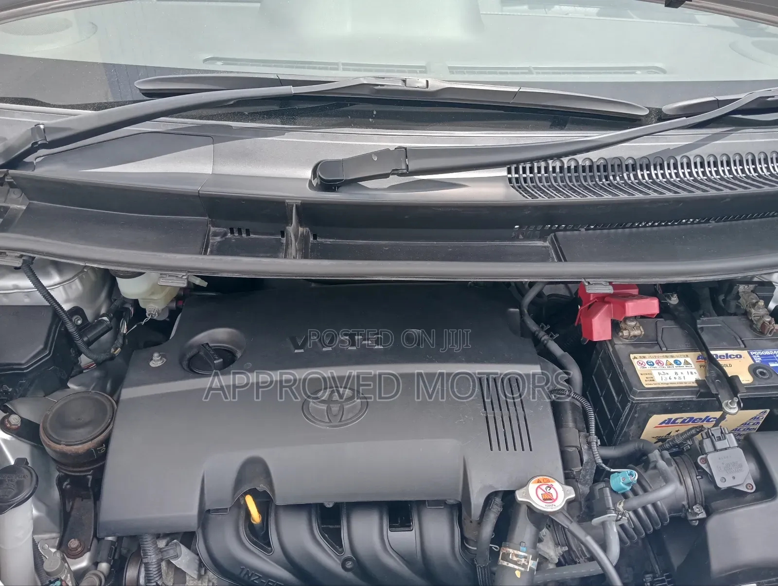 Toyota Spade 2018 Silver