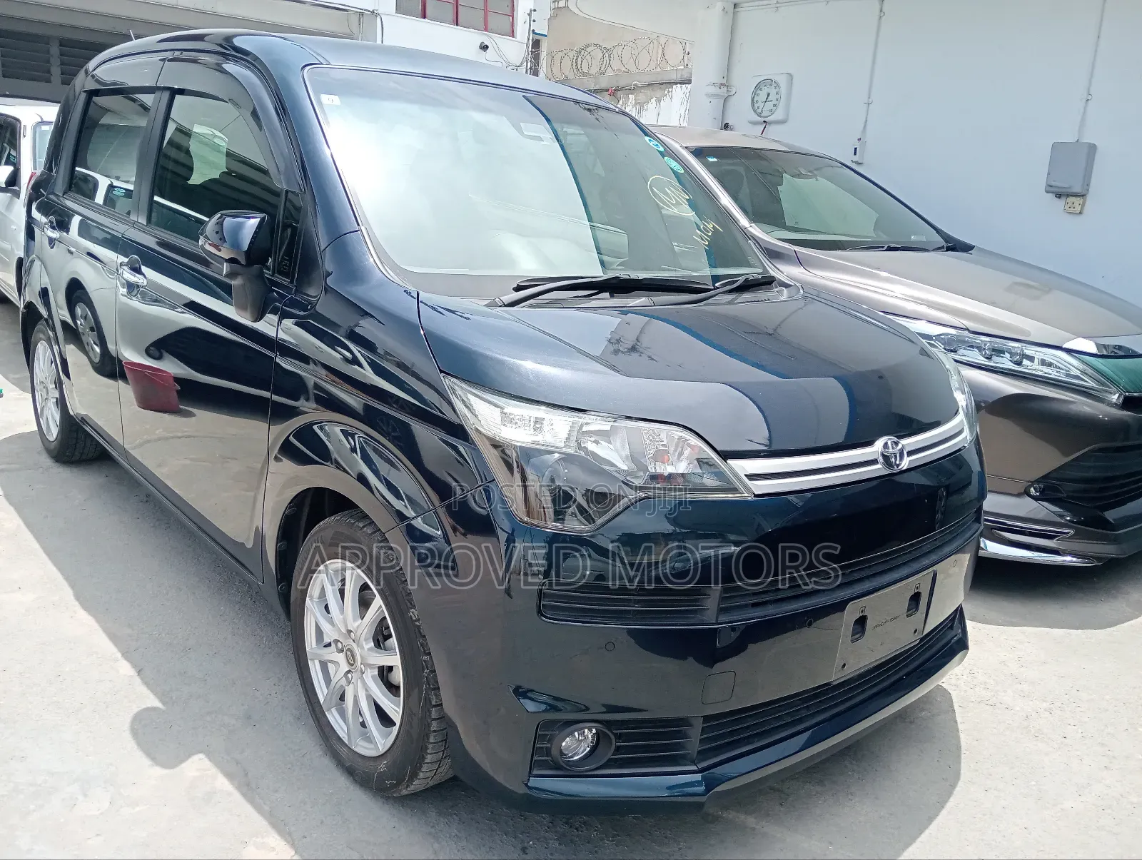 Toyota Spade 2019 Blue