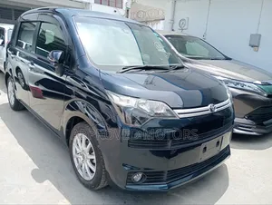 Toyota Spade 2019 Blue