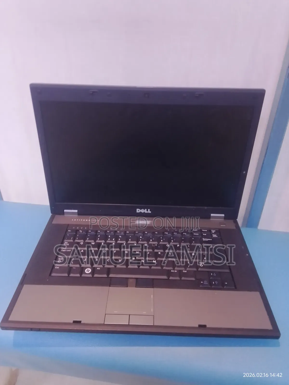 Laptop Dell Latitude 5300 4GB Intel Core i3 HDD 320GB