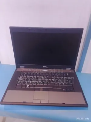 Laptop Dell Latitude 5300 4GB Intel Core i3 HDD 320GB