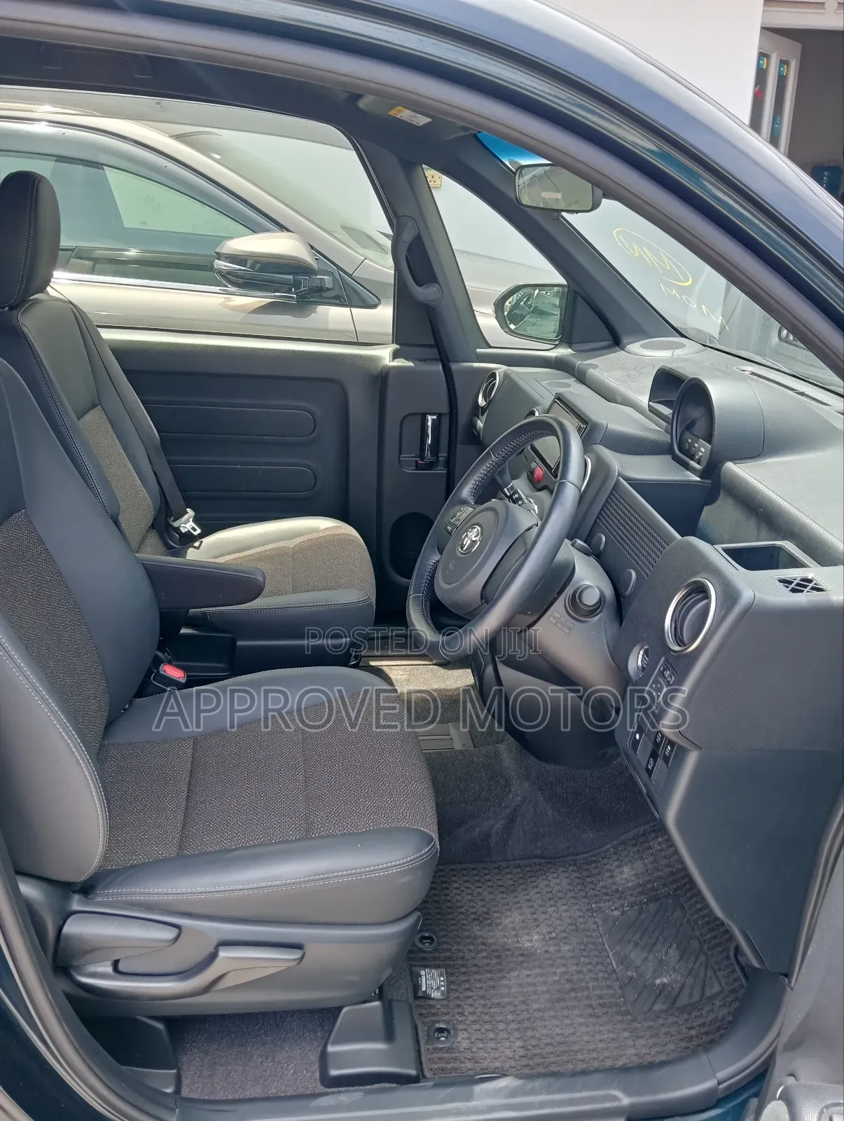 Toyota Spade 2019 Blue