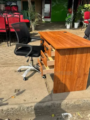 Best 1.2m Desk+Mesh Chair