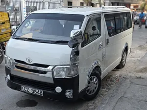 Toyota HiAce 2014 White