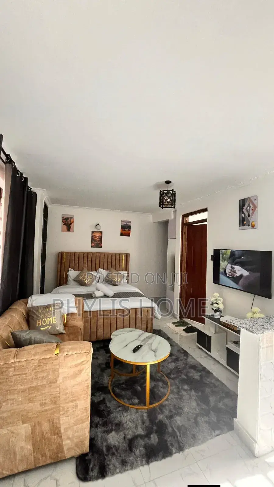 Spacious Studio Airbnb in South B