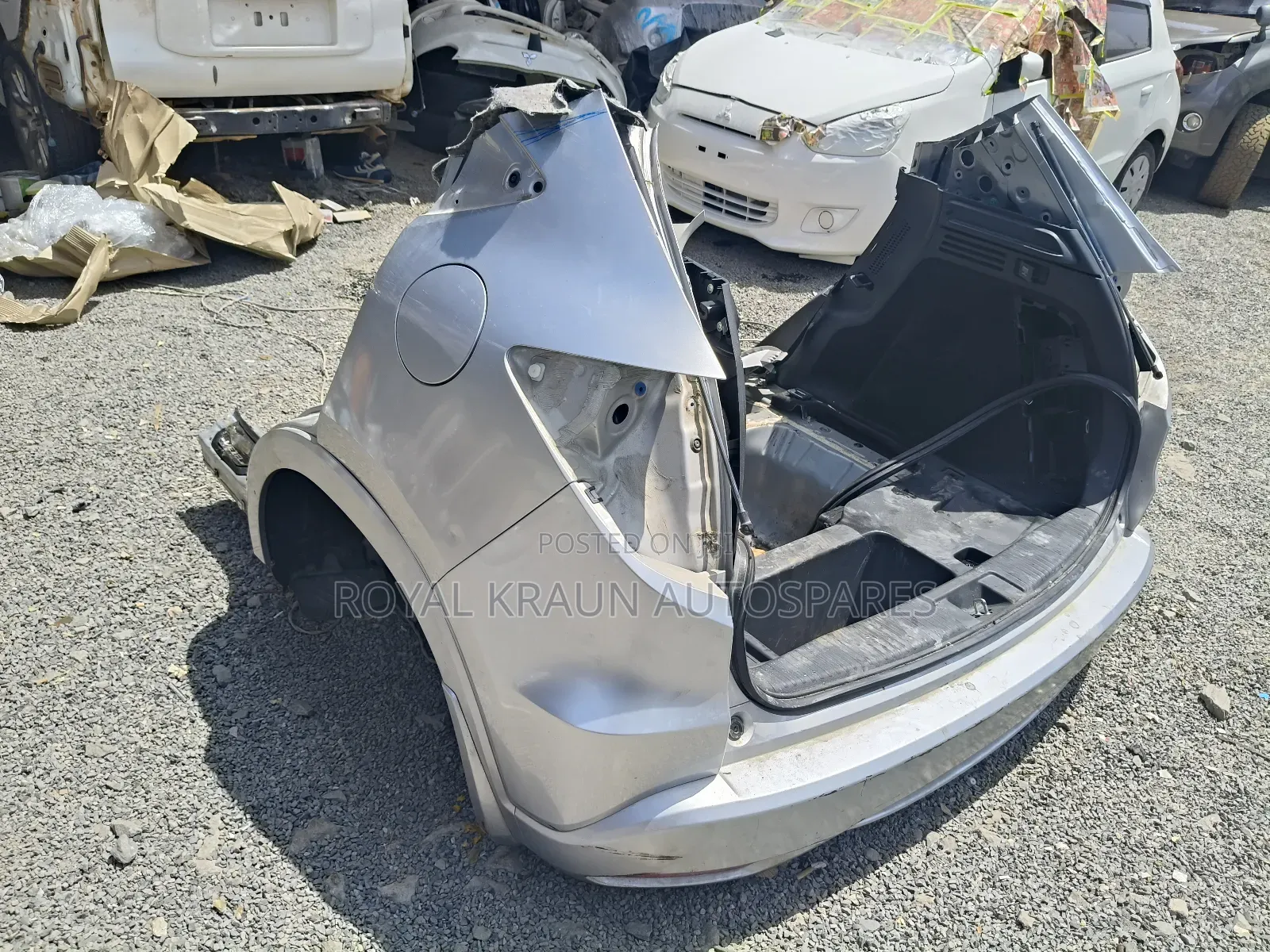 Honda Vezel Rear Cut