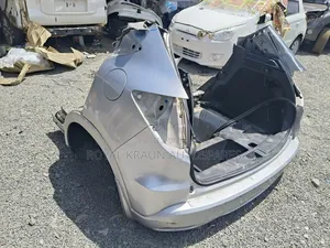 Honda Vezel Rear Cut