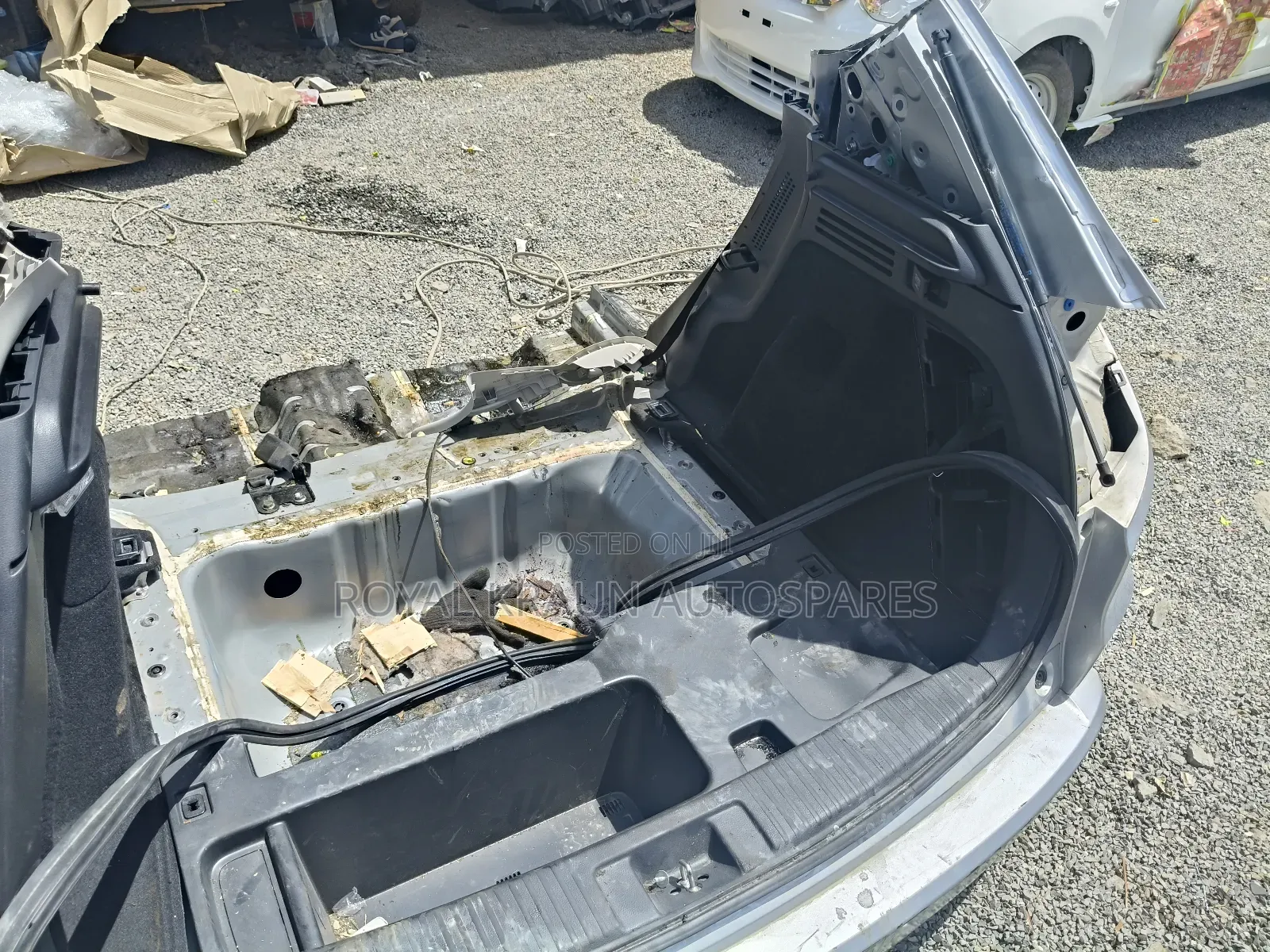 Honda Vezel Rear Cut